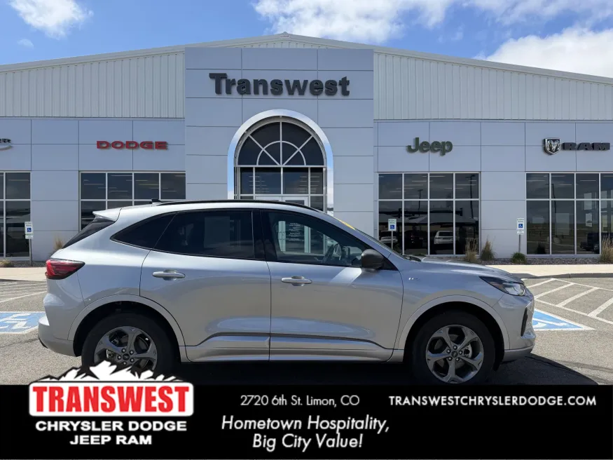 2024 Ford Escape ST-Line | Photo 24 of 24