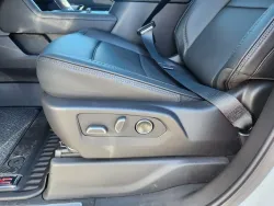 2026 GMC Sierra 2500HD Denali | Thumbnail Photo 9 of 31