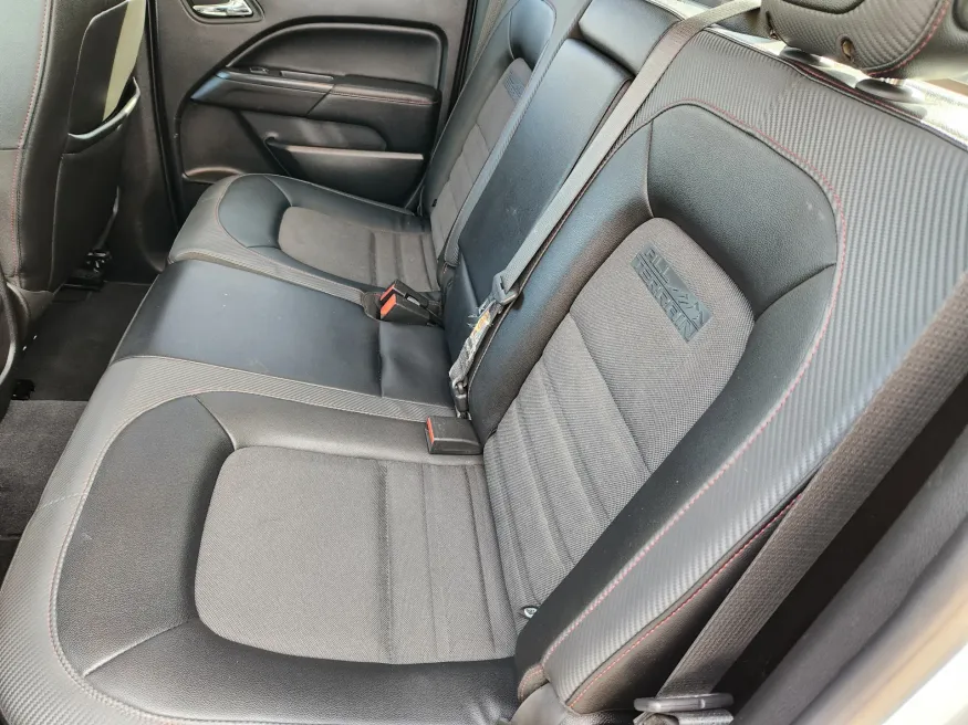 2020 GMC Canyon 4WD All Terrain w/Cloth | Photo 19 of 23