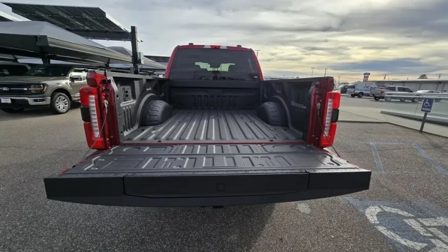 2026 Ford Super Duty F-350 | Photo 8 of 29