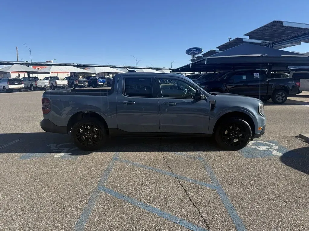 2026 Ford Maverick | Photo 3 of 21