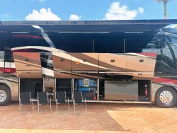 2023 Emerald Luxury Coaches Prevost H3-45 Triple Slide | Thumbnail Photo 3 of 41