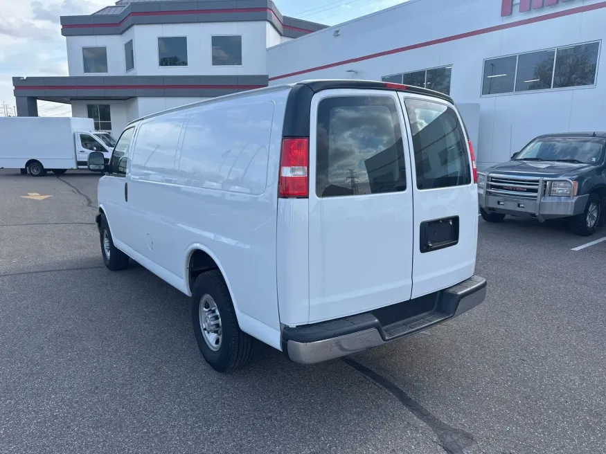 2021 Chevrolet Express | Photo 2 of 9