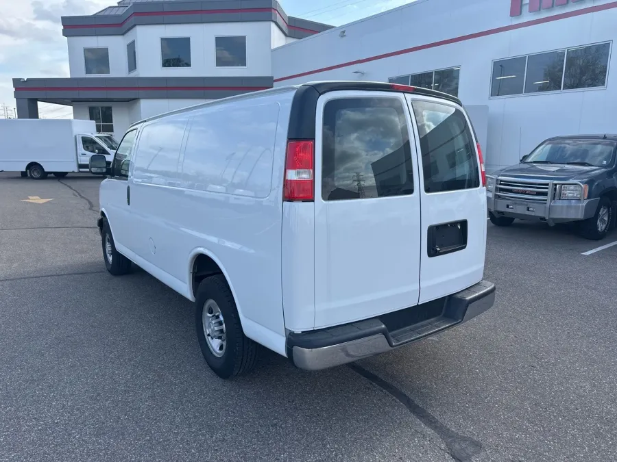 2021 Chevrolet Express | Photo 2 of 9