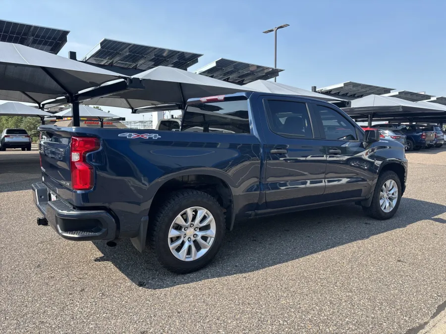 2020 Chevrolet Silverado 1500 Custom | Photo 4 of 18