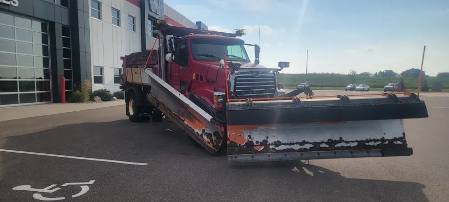 2008 Sterling L8500 | Photo 2 of 8