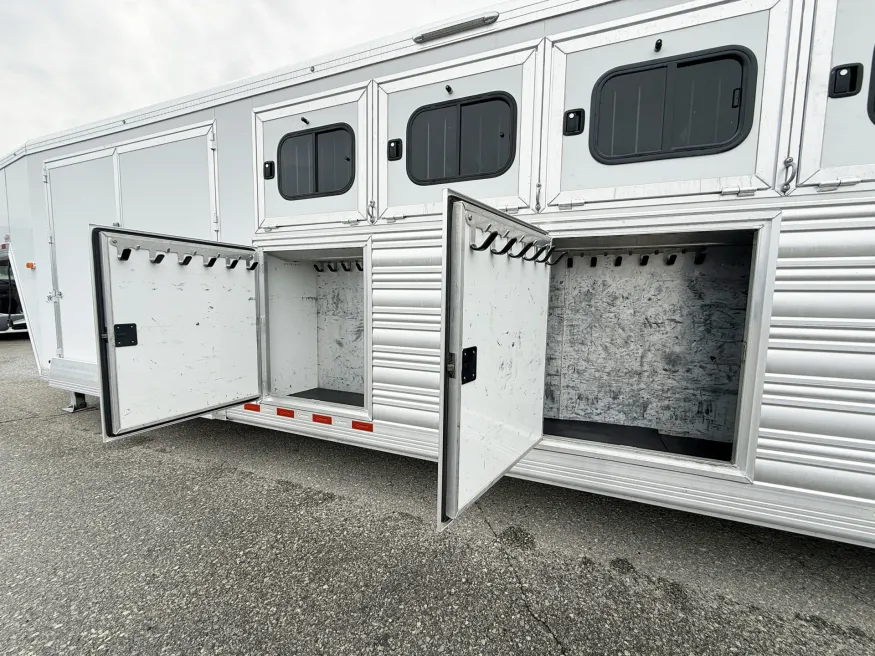 2016 Cimarron Norstar 10HGN | Photo 13 of 16