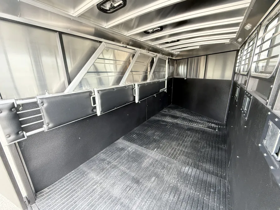 2026 Logan Coach Bullseye 4HGN | Photo 11 of 15