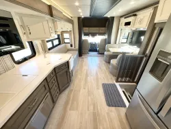 2026 Newmar Super Star 4040 | Thumbnail Photo 5 of 29