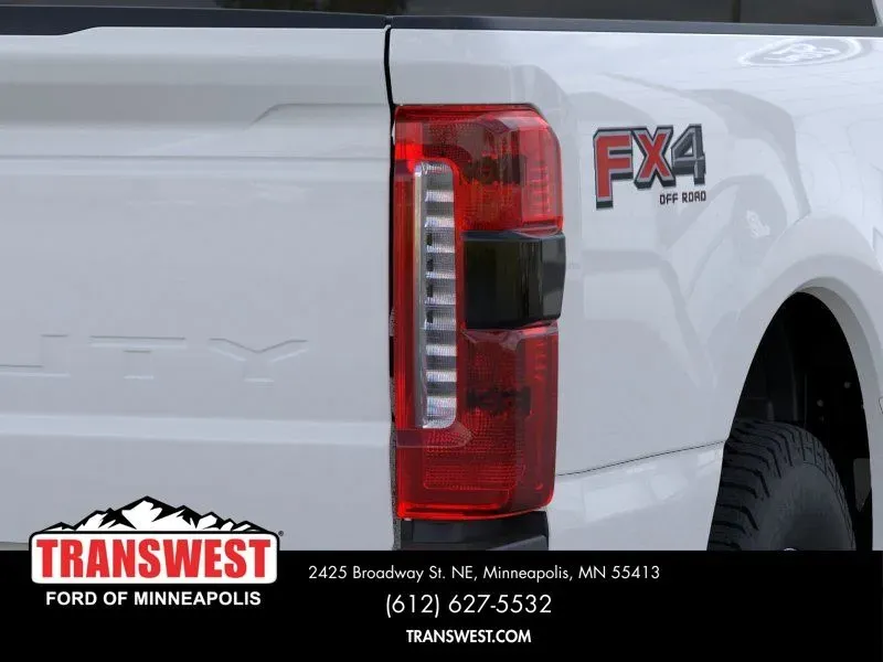 2026 Ford Super Duty F-350 Lariat | Photo 20 of 22