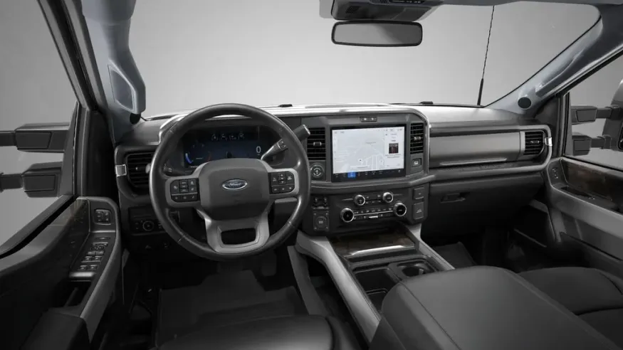 2026 Ford Super Duty F-350 | Photo 6 of 8