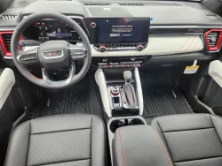 2026 GMC Canyon 4WD AT4X | Thumbnail Photo 11 of 29