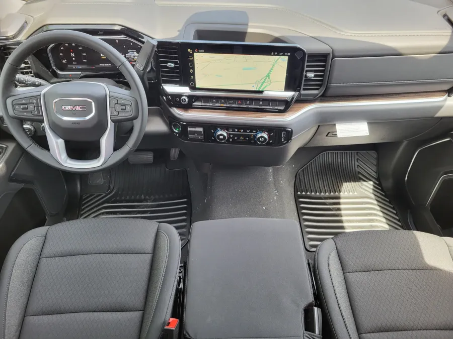 2026 GMC Sierra 1500 Elevation | Photo 20 of 24