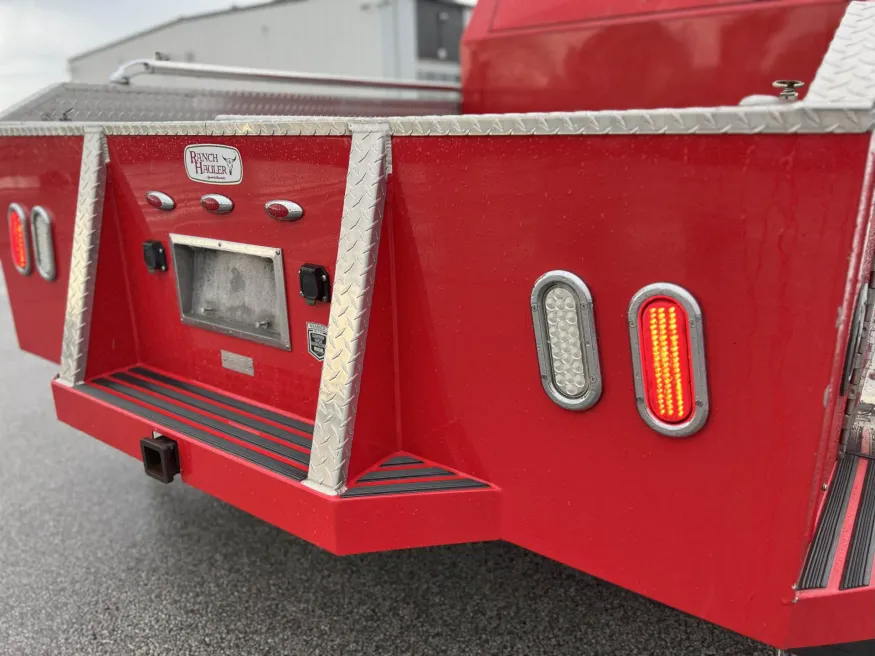 2007 Freightliner M2 106 | Photo 10 of 40