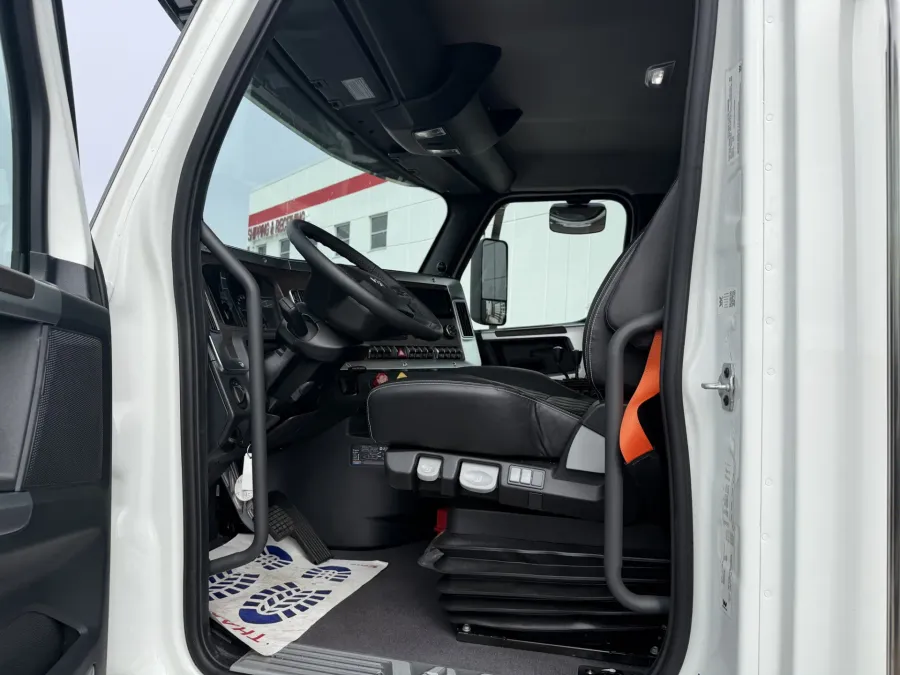 2026 Western Star 47X | Photo 5 of 9