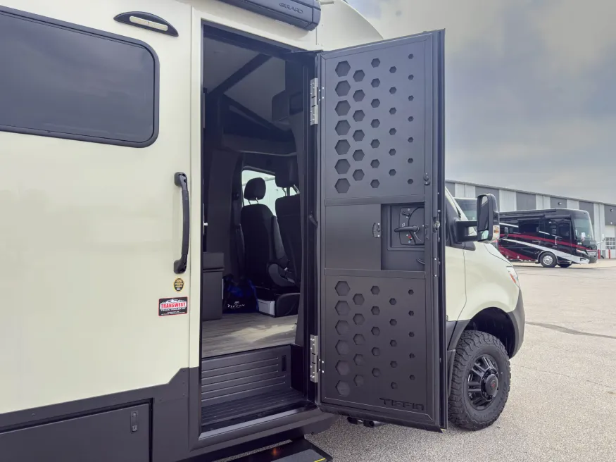 2026 Tiffin Open Trail 25AO | Photo 11 of 24