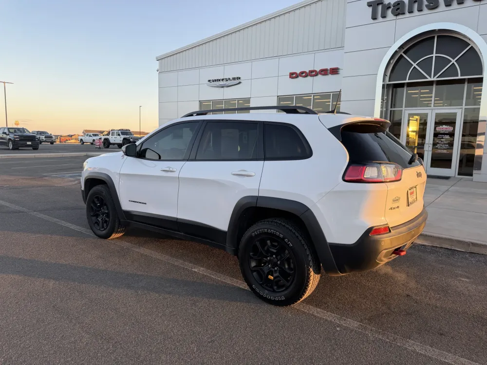 2020 Jeep Cherokee Trailhawk