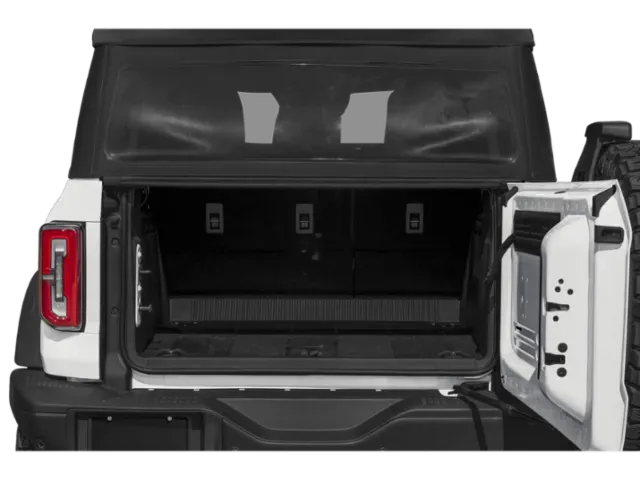 2025 Ford Bronco | Photo 7 of 13