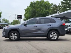 2020 Toyota RAV4 XLE | Thumbnail Photo 3 of 26