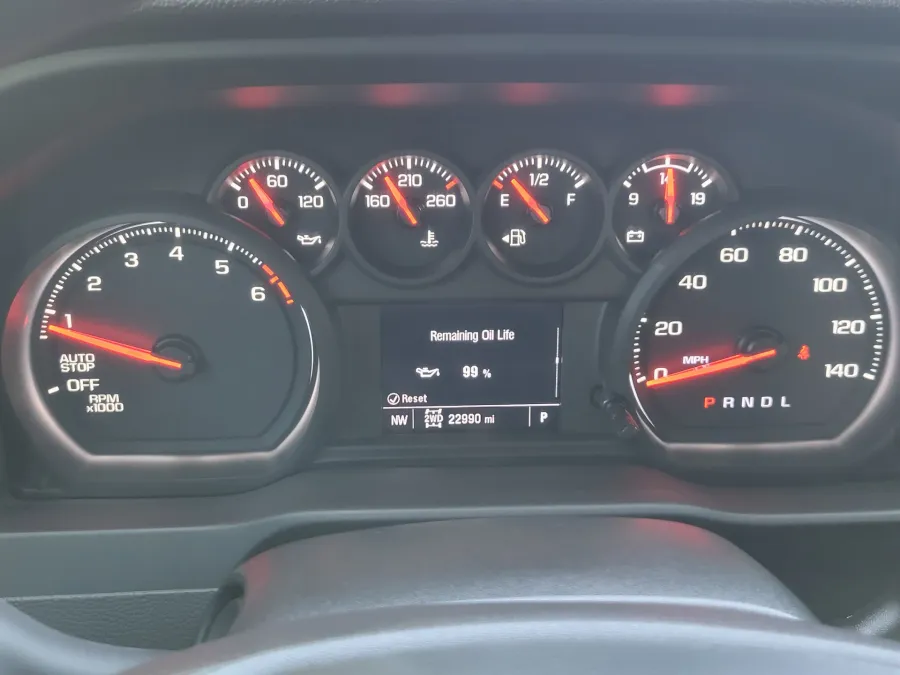 2024 GMC Sierra 1500 Pro | Photo 13 of 24