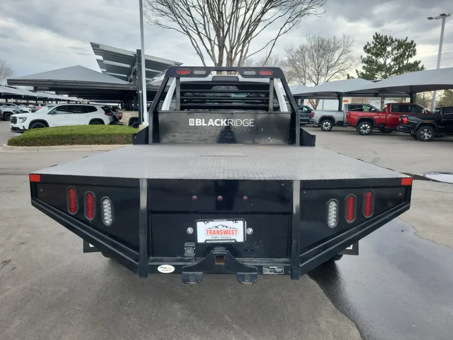 2024 RAM 3500 Chassis Cab SLT | Photo 20 of 22