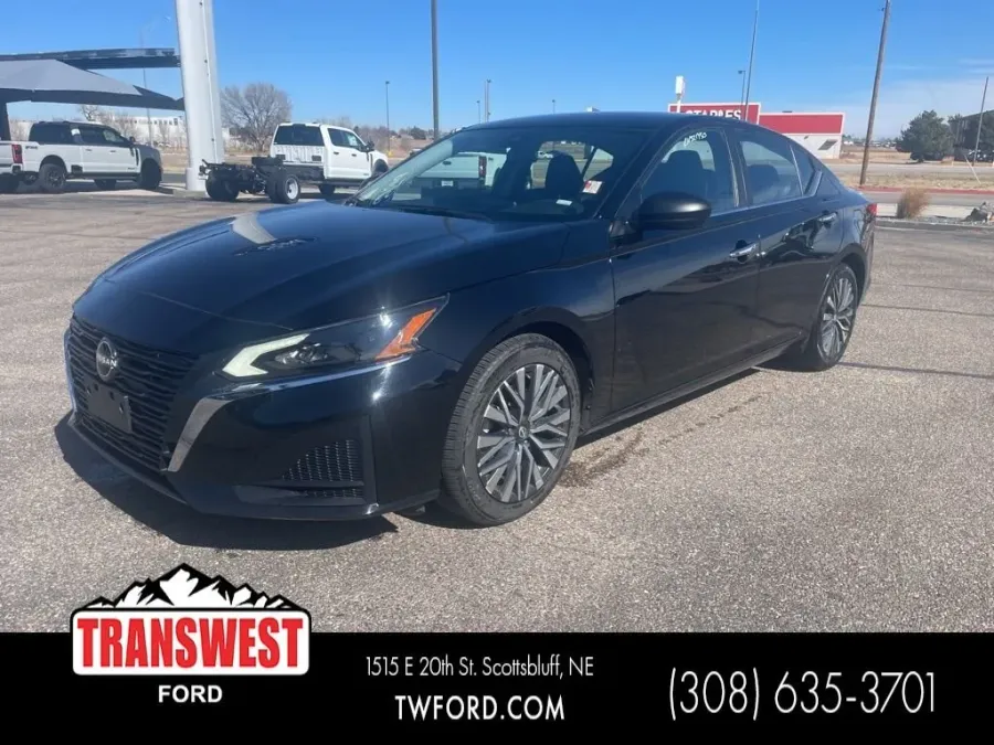 2024 Nissan Altima | Photo 1 of 1