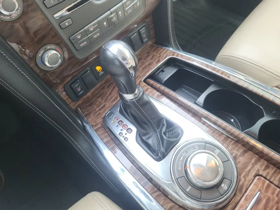 2018 Nissan Armada SL | Photo 17 of 26