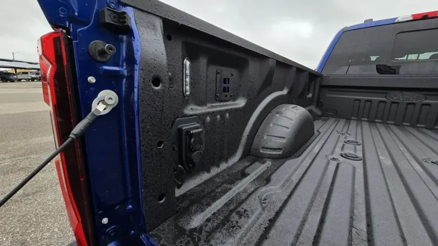 2026 Ford Super Duty F-350 | Photo 12 of 37