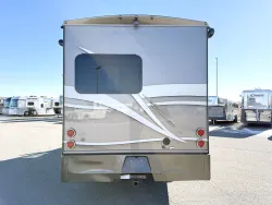 2016 Dynamax Isata 3 24FWM | Thumbnail Photo 14 of 22