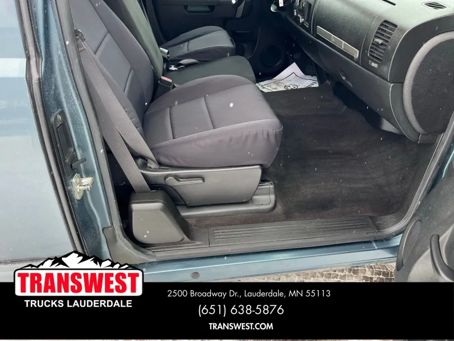 2013 GMC Sierra 1500 SLE | Photo 3 of 17