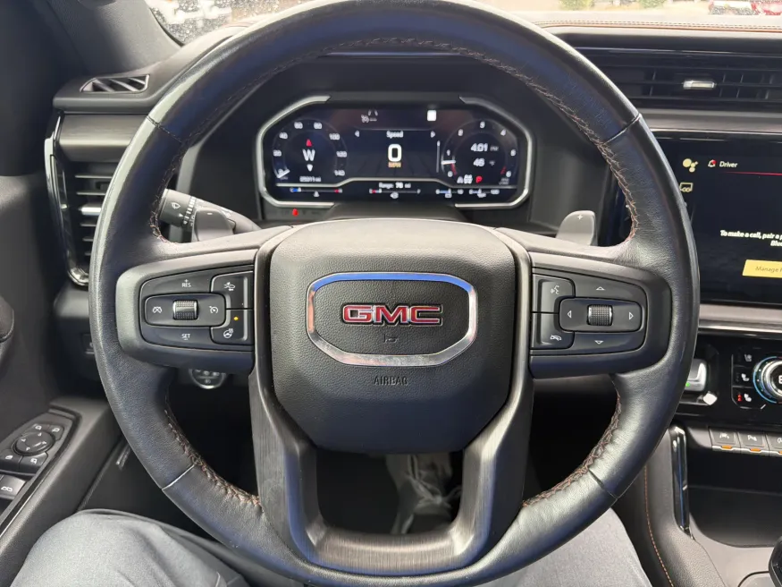 2023 GMC Sierra 1500 AT4 | Photo 17 of 20