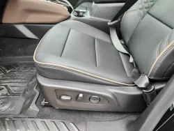 2026 GMC Canyon 4WD Denali | Thumbnail Photo 9 of 28