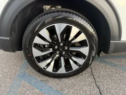 2026 Ford Explorer | Thumbnail Photo 10 of 25