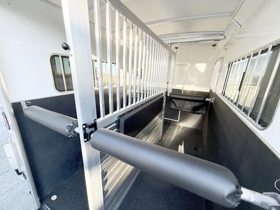 2026 Cimarron 2HGN | Photo 5 of 4