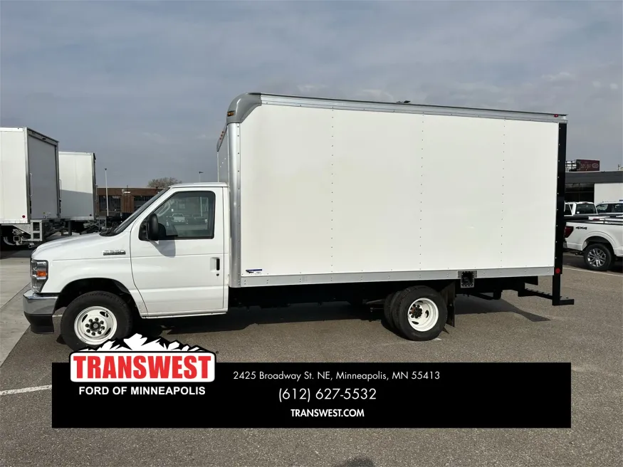 2025 Ford E-350SD | Photo 3 of 11