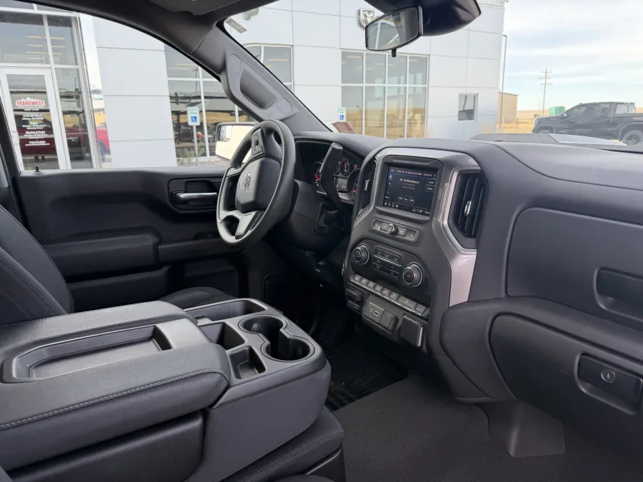 2024 Chevrolet Silverado 1500 Custom Trail Boss | Photo 13 of 21