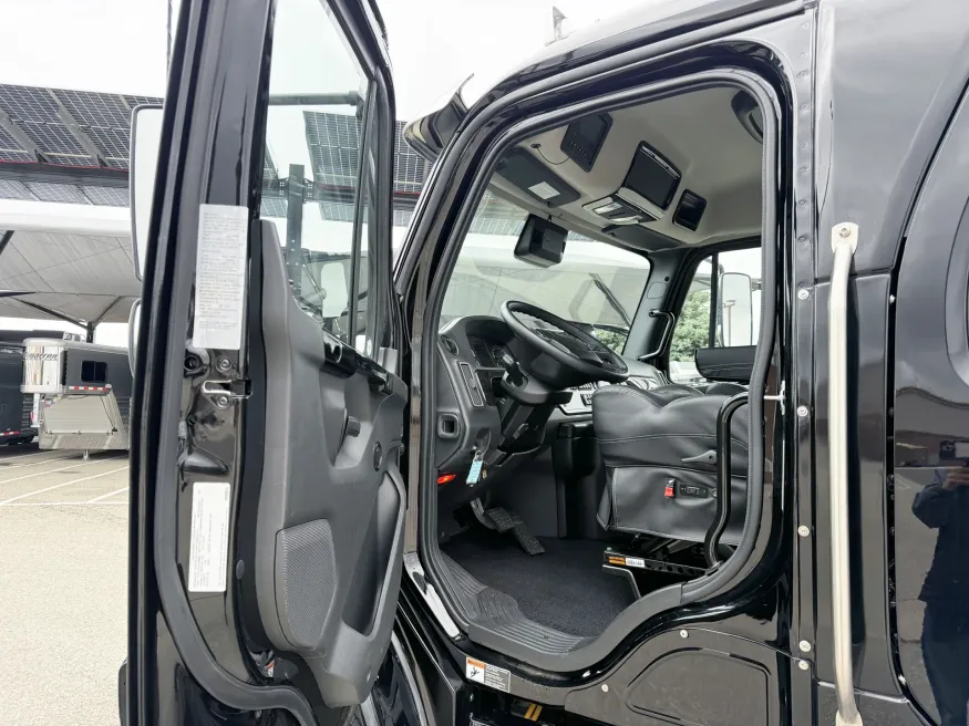 2025 Freightliner M2 106 Plus Summit Hauler | Photo 4 of 22