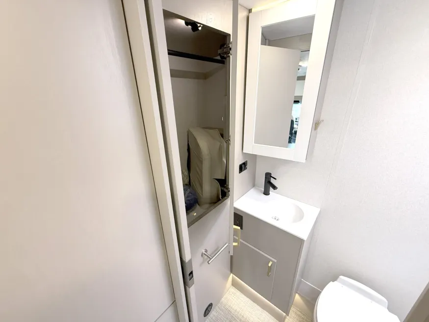 2026 Winnebago Navion 24D | Photo 15 of 23