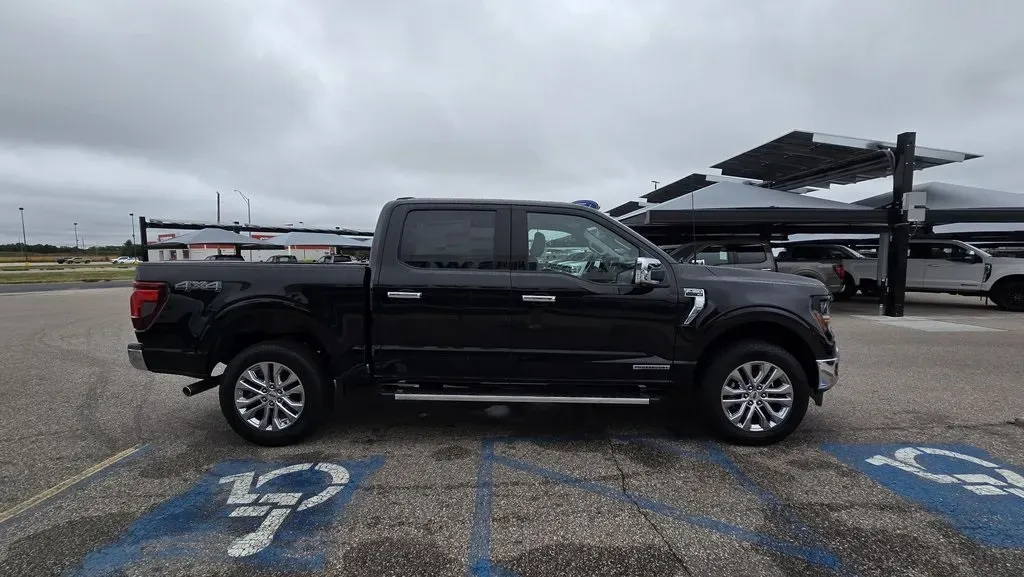 2025 Ford F-150 | Photo 4 of 29