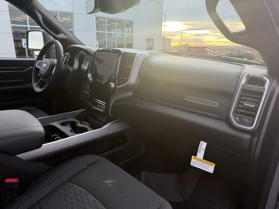 2026 RAM 2500 Big Horn | Photo 11 of 15