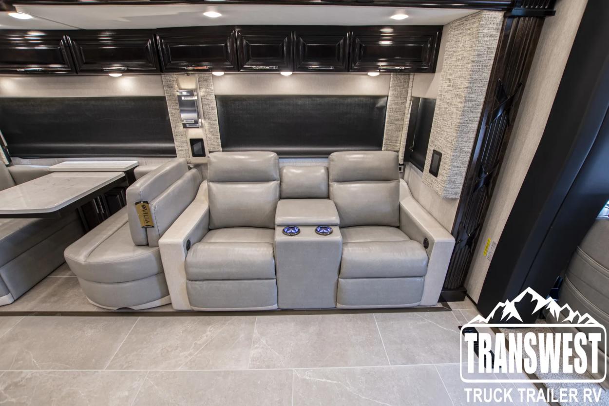2023 Newmar Supreme Aire 4575 | Photo 12 of 40