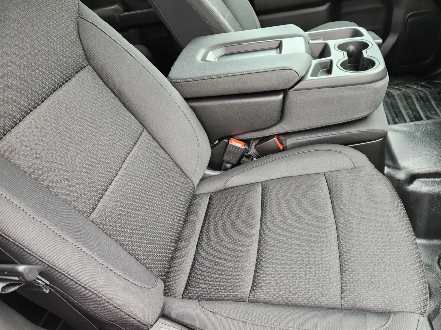 2026 GMC Sierra 2500HD Pro | Photo 9 of 21