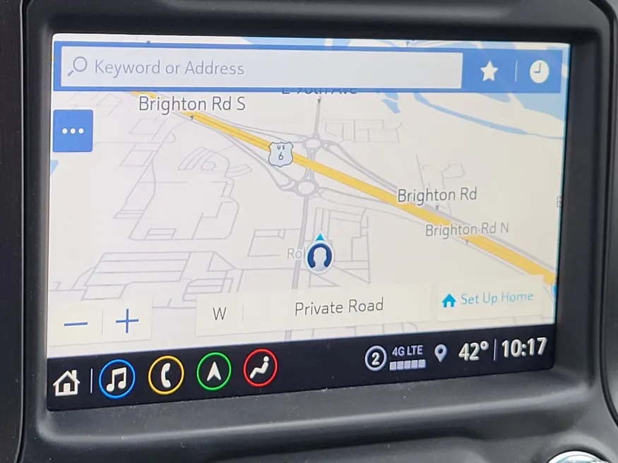 2021 GMC Sierra 1500 AT4 | Photo 14 of 24