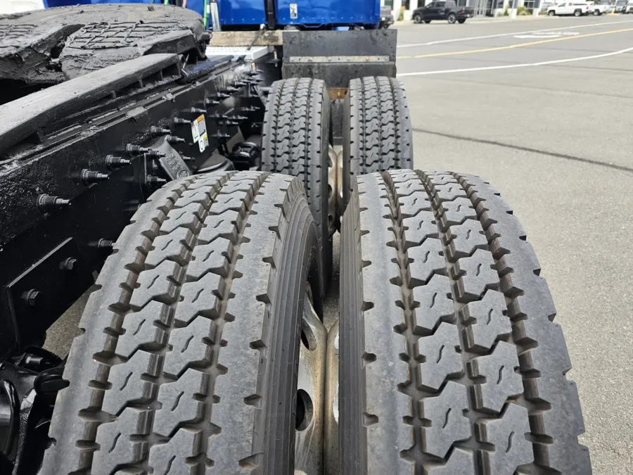 2022 Peterbilt 389 | Photo 21 of 22