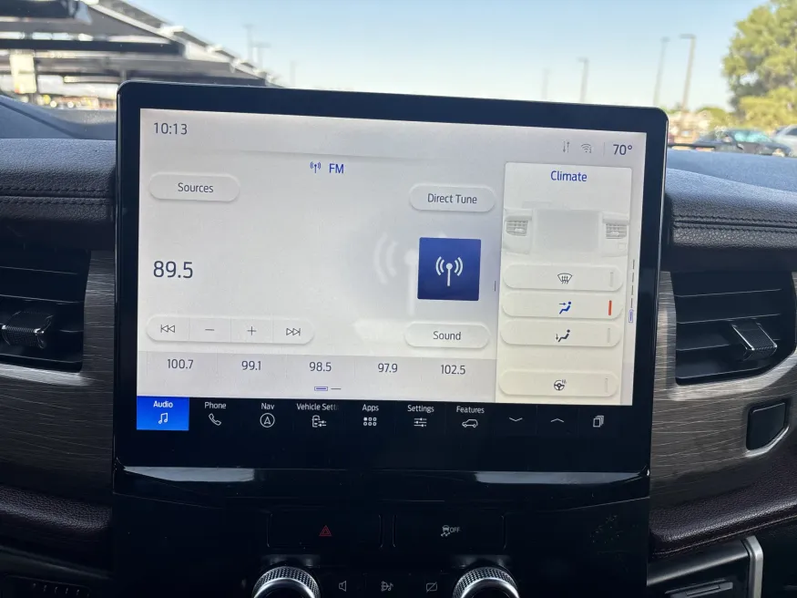 2023 Ford Expedition Max Limited | Photo 18 of 24