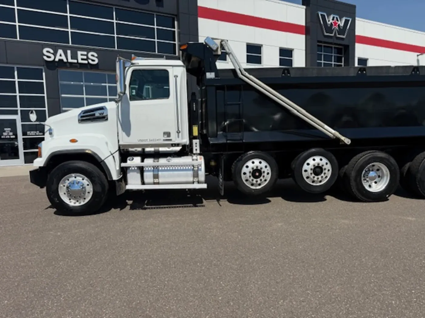 2018 Western Star 47X | Photo 3 of 14