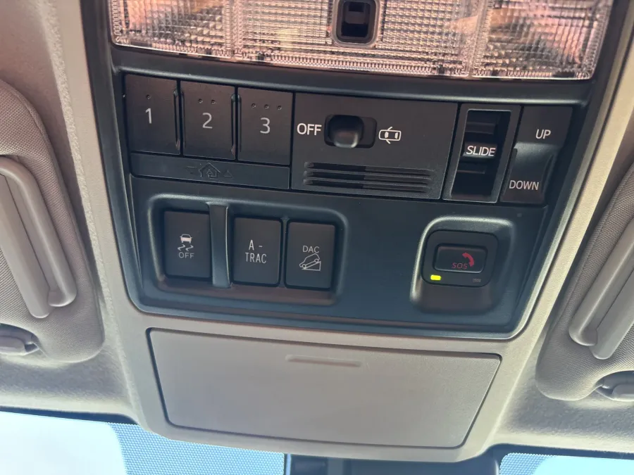 2023 Toyota 4Runner Limited | Photo 22 of 24