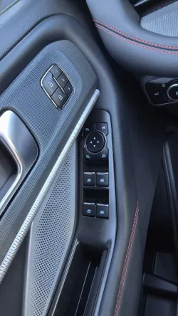 2026 Ford Explorer | Thumbnail Photo 14 of 34