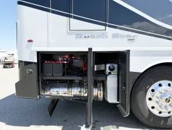 2026 Newmar Dutch Star 4081 | Thumbnail Photo 28 of 32