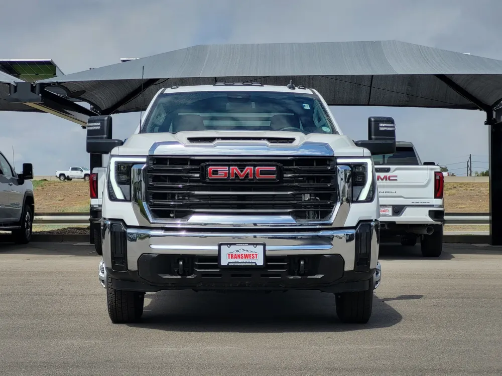 2026 GMC Sierra 3500HD CC Pro